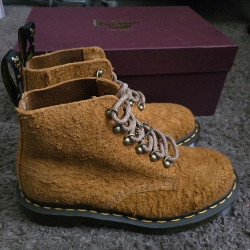 Dr. Martens Airware 101 HDW Women Size 6 Burnt Yellow Rough Finish Suede 032026 - Picture 5 of 11
